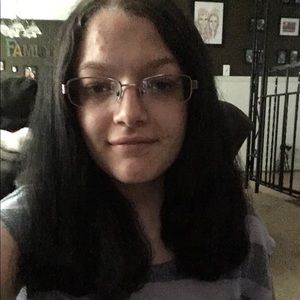 Meet your Posher, Micayla